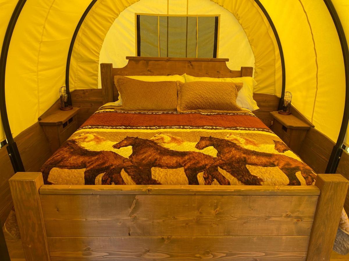 Smoky Hollow Outdoor Resort Covered Wagon Sevierville Buitenkant foto