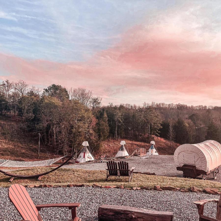 Smoky Hollow Outdoor Resort Covered Wagon Sevierville Buitenkant foto