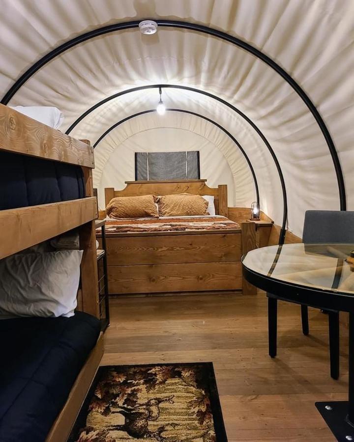 Smoky Hollow Outdoor Resort Covered Wagon Sevierville Buitenkant foto